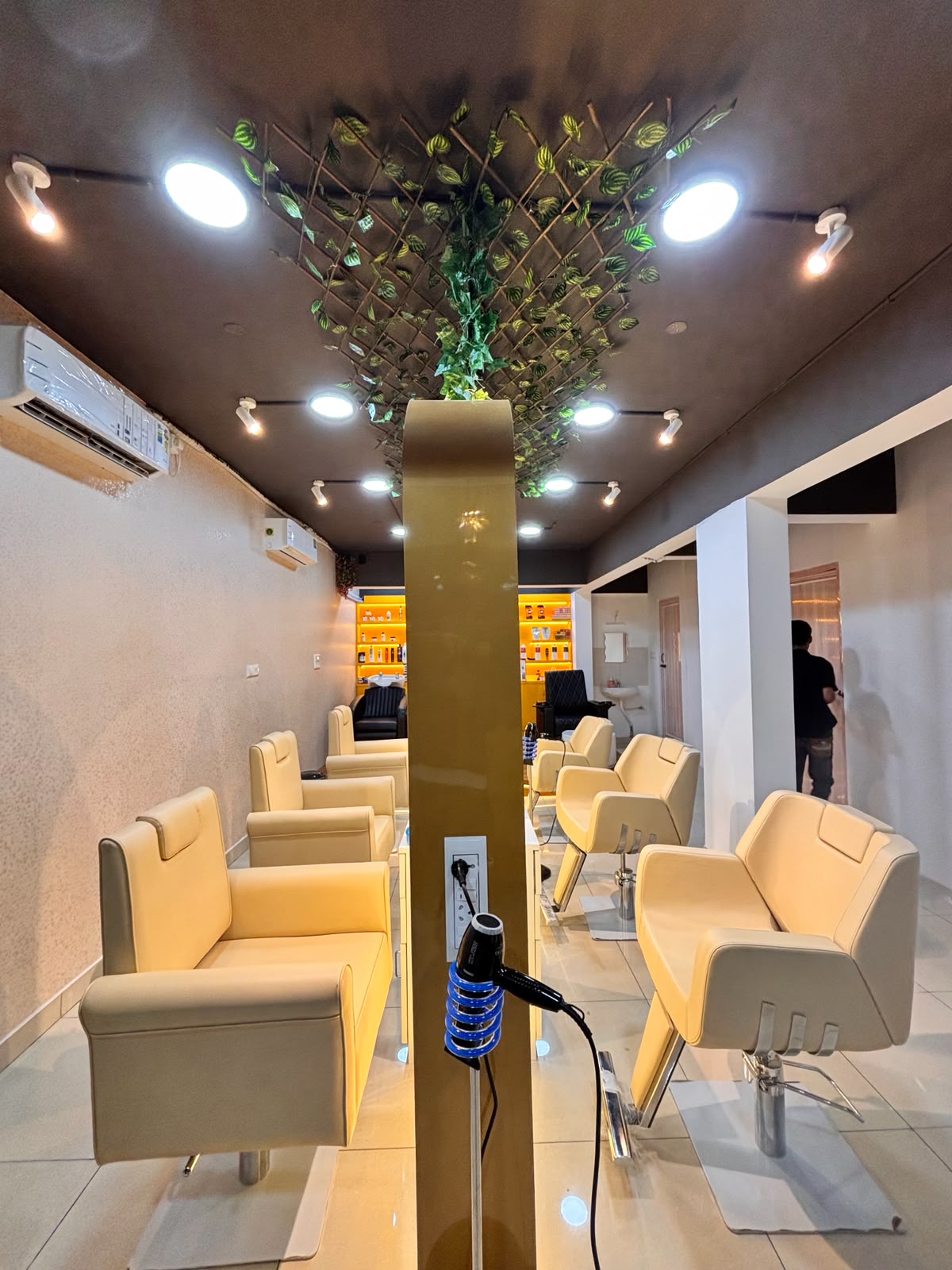Salon Interior